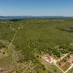 Chivas Zadarvillas *