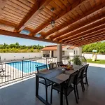 Chivas Zadarvillas ヴィラ *