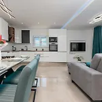 ヴィラ Chivas Zadarvillas