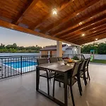 Chivas Zadarvillas ヴィラ *