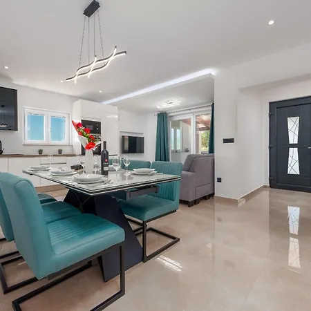 Вилла Chivas Zadarvillas *