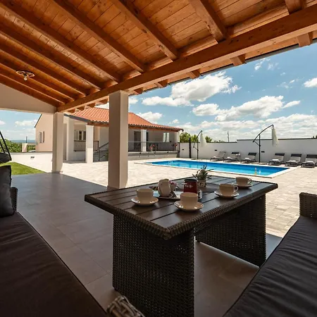 Chivas Zadarvillas * Donje Rastane