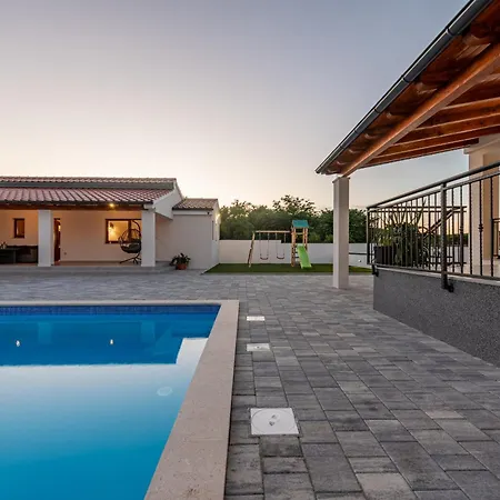 Chivas Zadarvillas * Donje Rastane