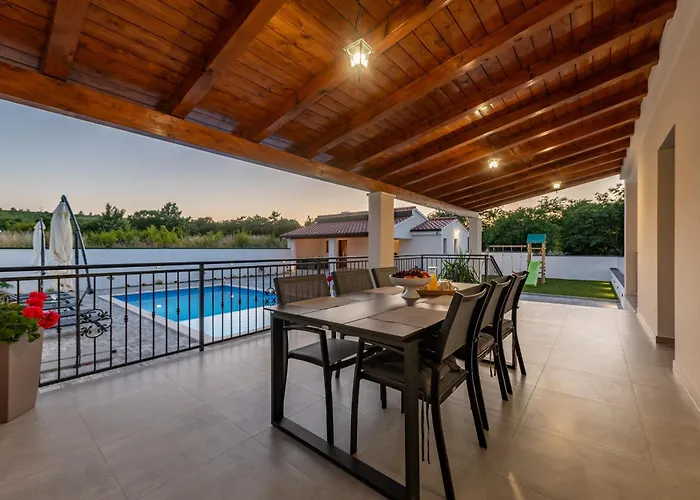 Chivas Zadarvillas Вилла *